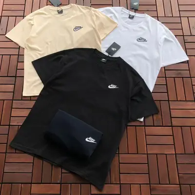 NIKE T-Shirt