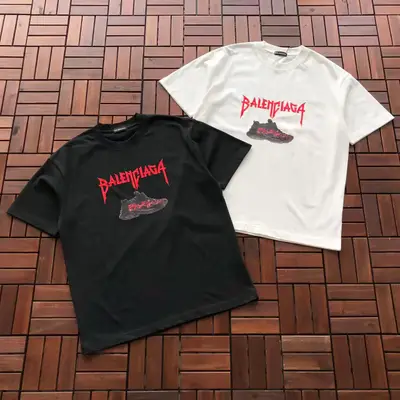 BALENCIAGA T-Shirt