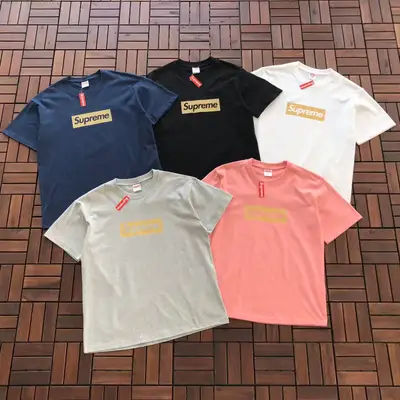 SUPREME T-Shirt