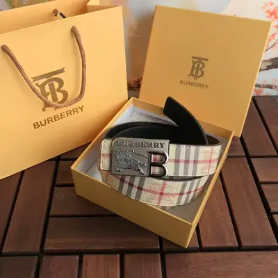 BURBERRY Gürtel