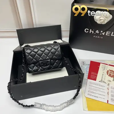 CHANEL | Item ID: 01453