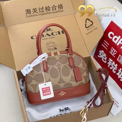 COACH | Item ID: 05168