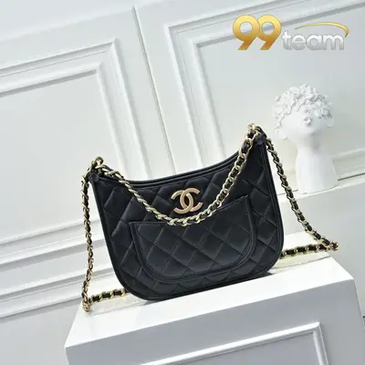 CHANEL | Item ID: 02062