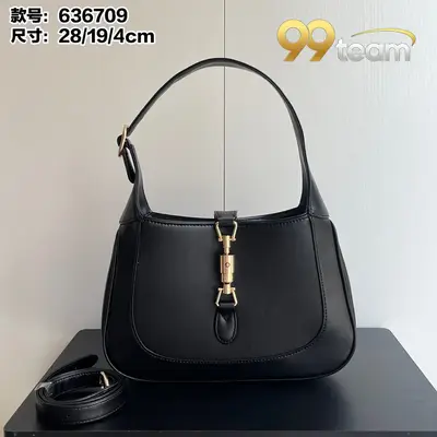 GUCCI | Item ID: 17136