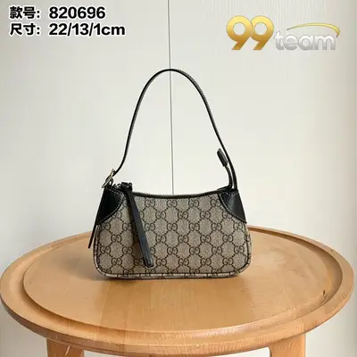 GUCCI | Item ID: 16276
