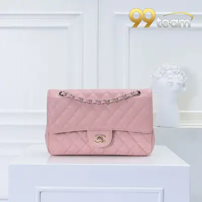 CHANEL | Item ID: 02741