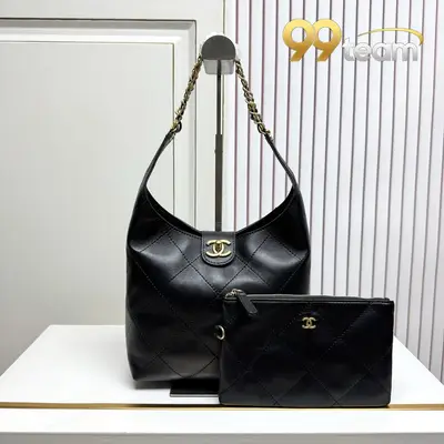 CHANEL | Item ID: 02275