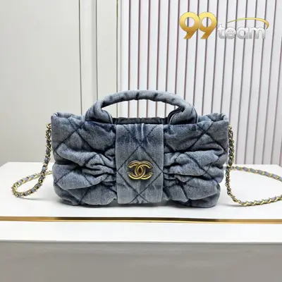 CHANEL | Item ID: 02279