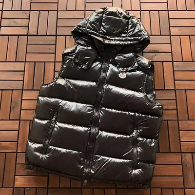 MONCLER