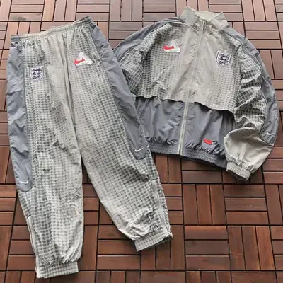 PALACE Hose