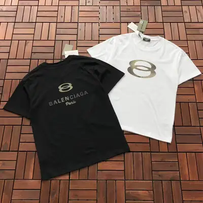 BALENCIAGA T-Shirt