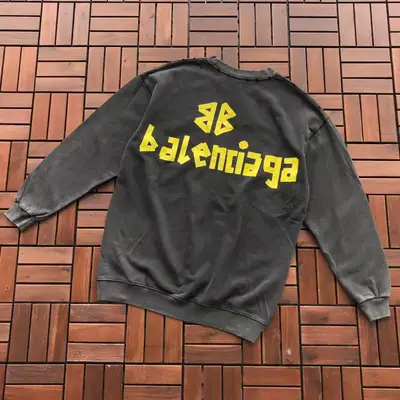 BALENCIAGA Sweater