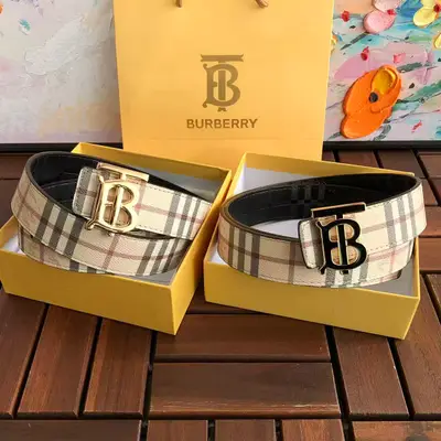BURBERRY Gürtel