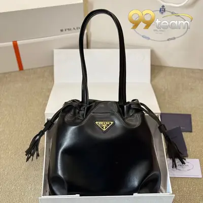 PRADA | Item ID: 08976