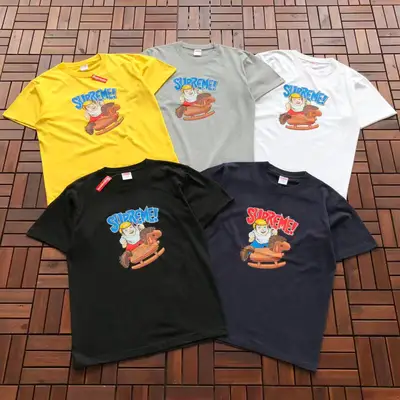 SUPREME T-Shirt