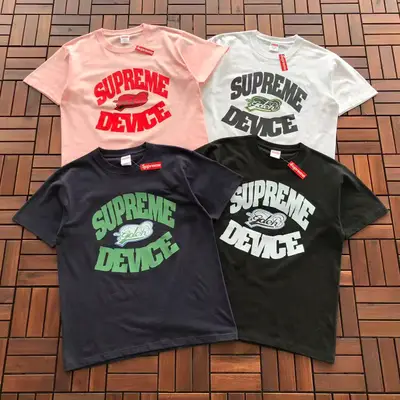 SUPREME T-Shirt