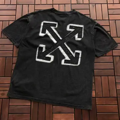 OFF-WHITE T-Shirt