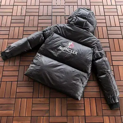 MONCLER Jacke