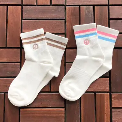 LULULEMON Socken