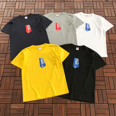 SUPREME T-Shirt