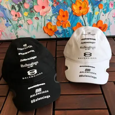 BALENCIAGA Cap