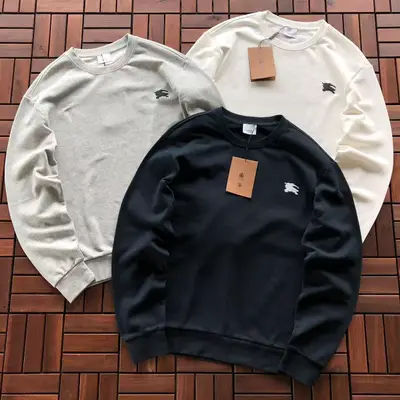 BURBERRY Sweater