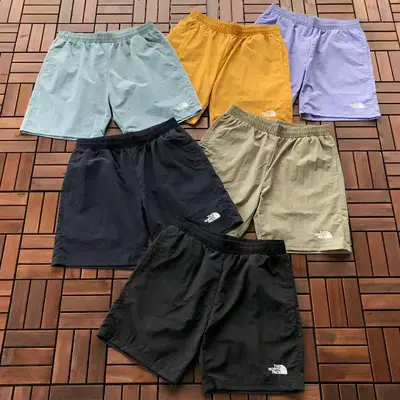THE NORTH FACE Shorts