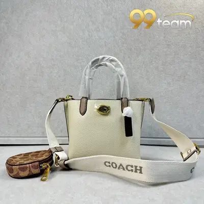 COACH | Item ID: 04853
