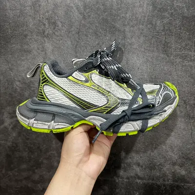 BALENCIAGA