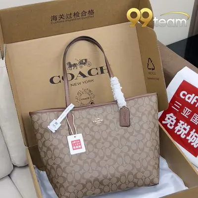 COACH | Item ID: 05279