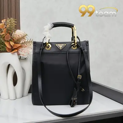 PRADA | Item ID: 09369