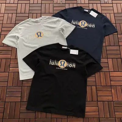 LULULEMON T-Shirt