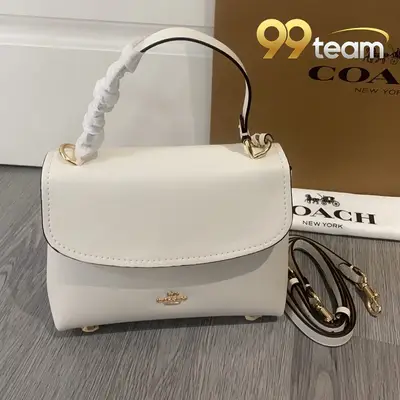COACH | Item ID: 04602