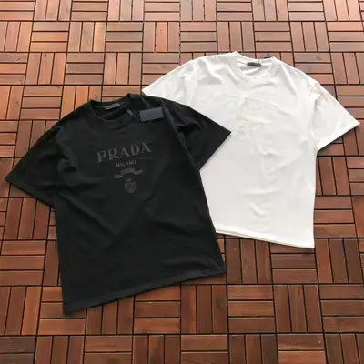 PRADA T-Shirt