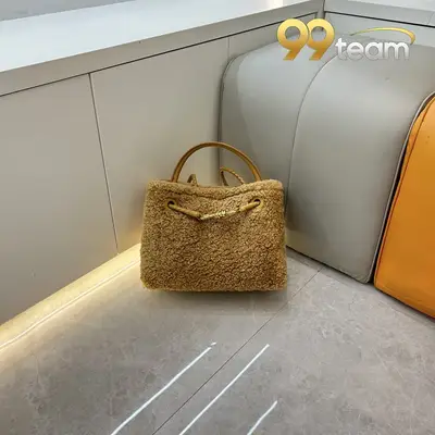 BOTTEGA VENETTA | Item ID: 20880