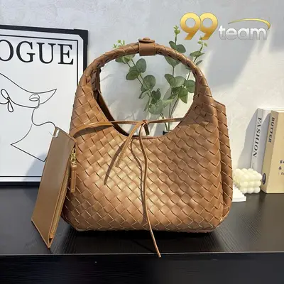 BOTTEGA VENETTA | Item ID: 20668