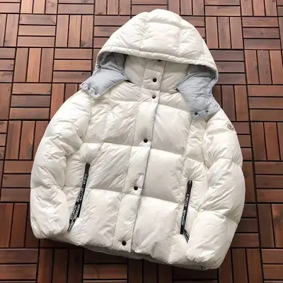 MONCLER Jacke