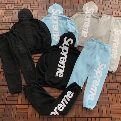 SUPREME Hoodie