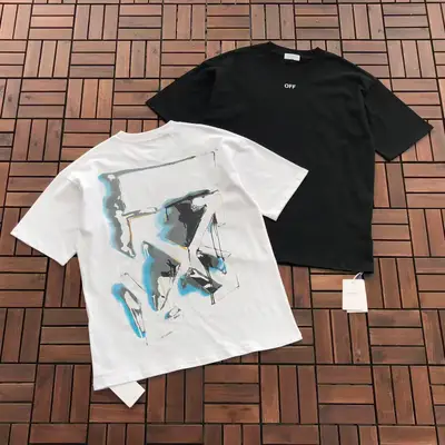 OFF-WHITE T-Shirt