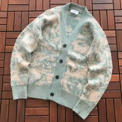 AMI Sweater