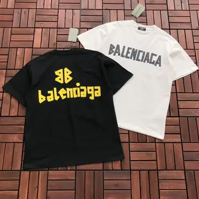 BALENCIAGA T-Shirt
