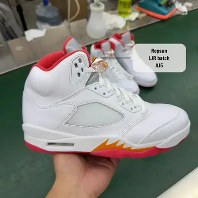 JORDAN 5