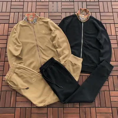 BURBERRY Sweater