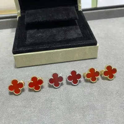 VAN CLEEF & ARPELS Schmuck