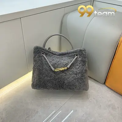 BOTTEGA VENETTA | Item ID: 20887