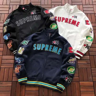 SUPREME Sweater