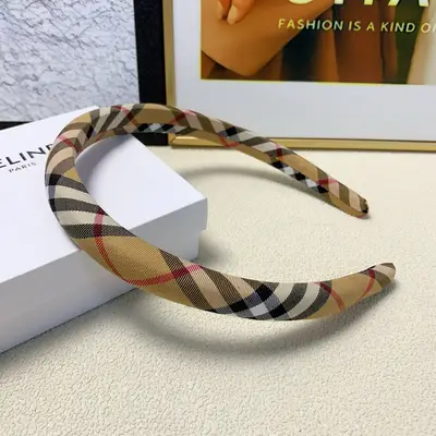 BURBERRY Schmuck