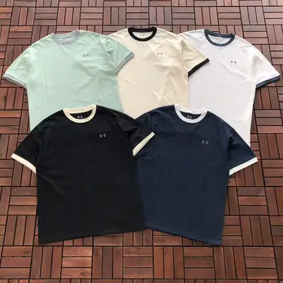 UNDER ARMOUR T-Shirt