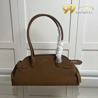 COACH | Item ID: 04667