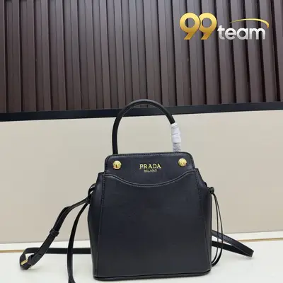 PRADA | Item ID: 09210